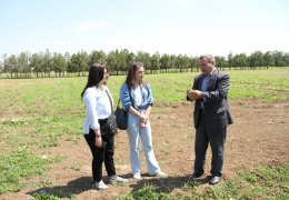 A meeting with a group of master's degree A-students took place in the Teaching and Research farm